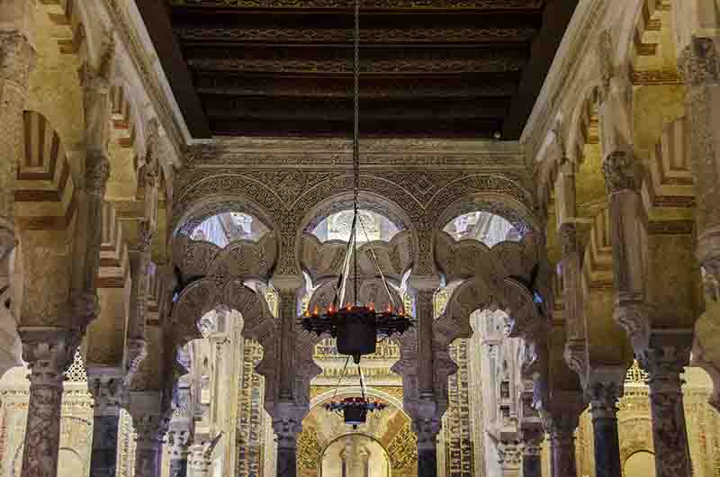 Córdoba 047 - Mezquita Catedral - interior.jpg